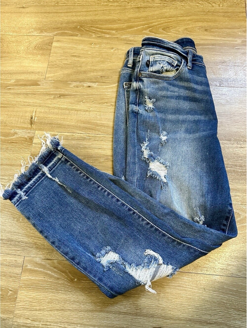 Judy Blue Jeans Women's 7/28 Straight Fit Distressed Raw Hem Denim Cute Style